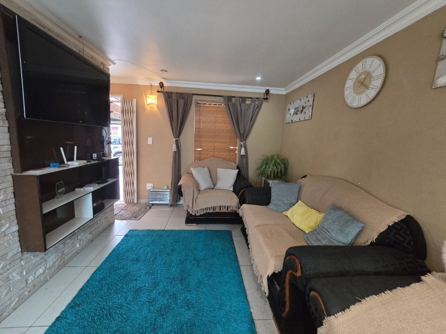 4 Bedroom Property for Sale in Portlands Western Cape